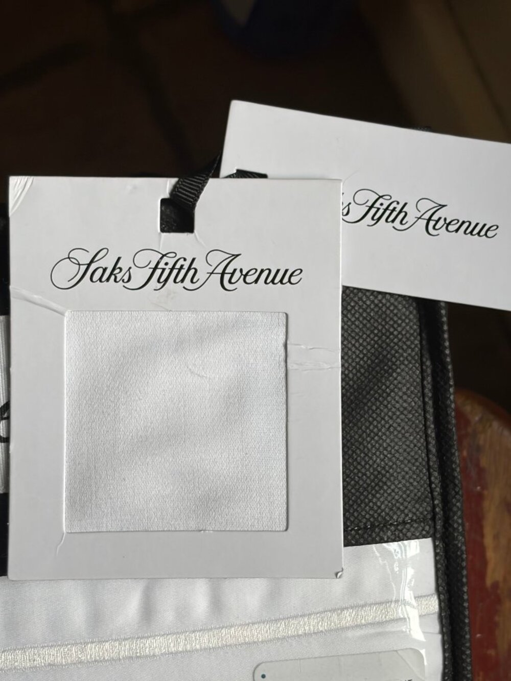 NEW Saks Fifth Avenue King Size 100% Cotton Sateen Sheet Set White 625 TC - Picture 5 of 5